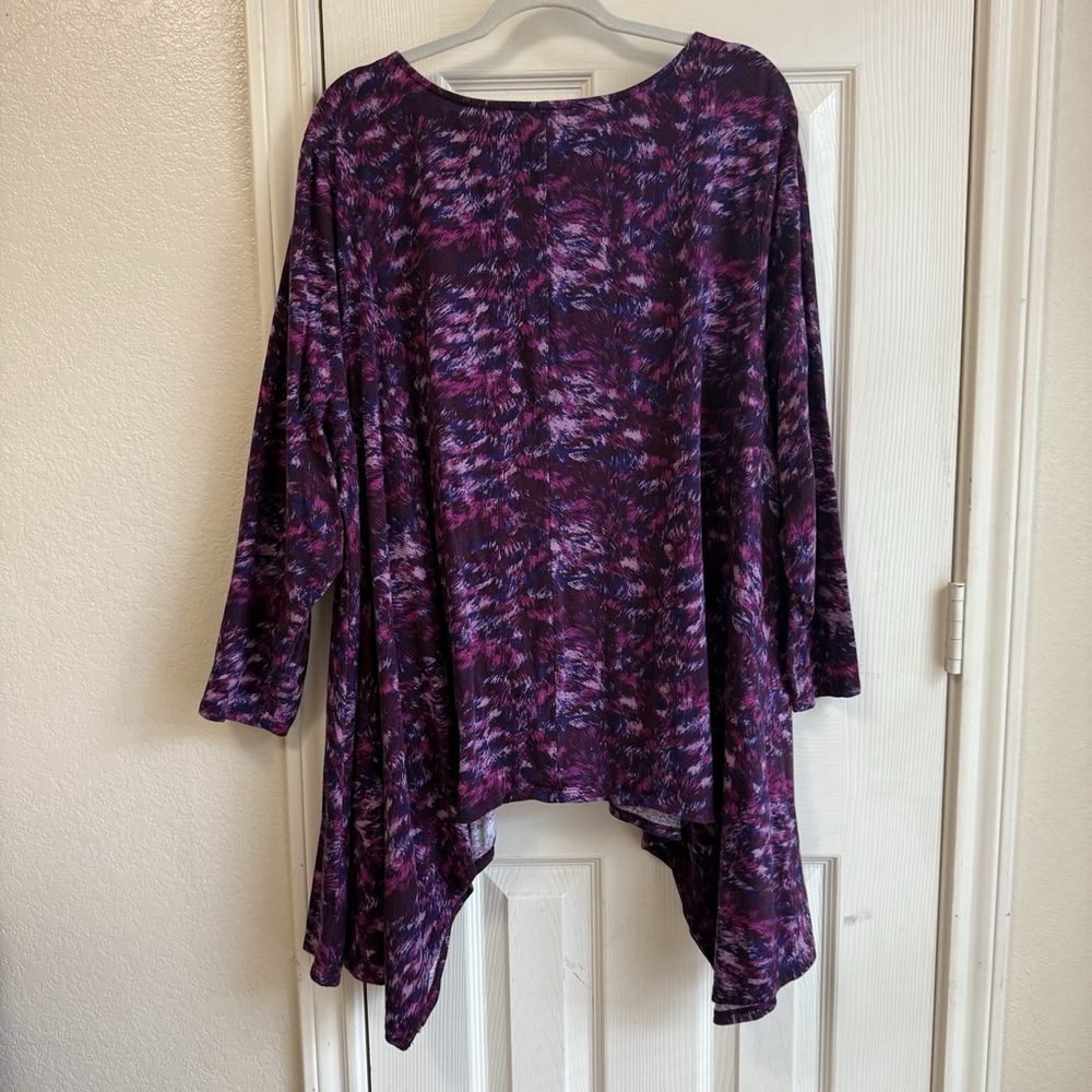 Roaman's 4X/5X Shades Of Purple Super Flared Sharkbite Style Stretchy Long Top - Picture 8 of 8